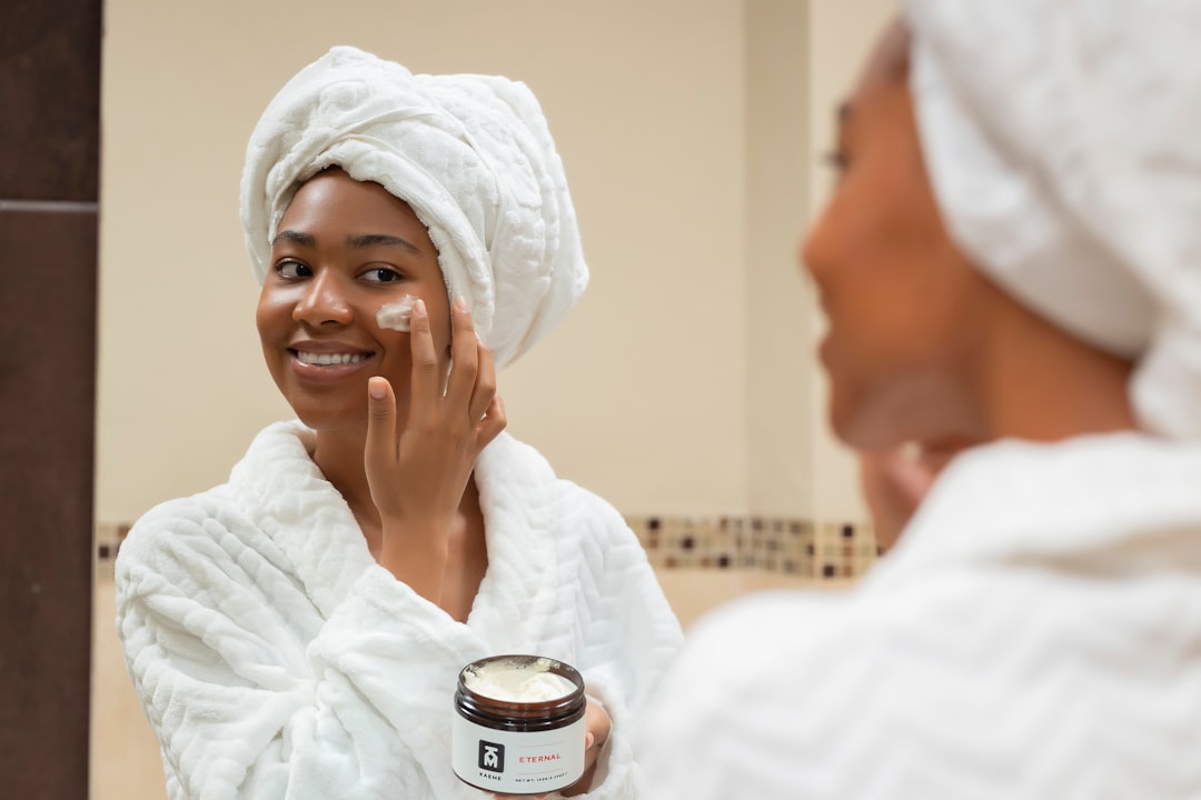 routine-anti-eta-ordine-prodotti — DermaDea (Photo: Kaeme/Unsplash)